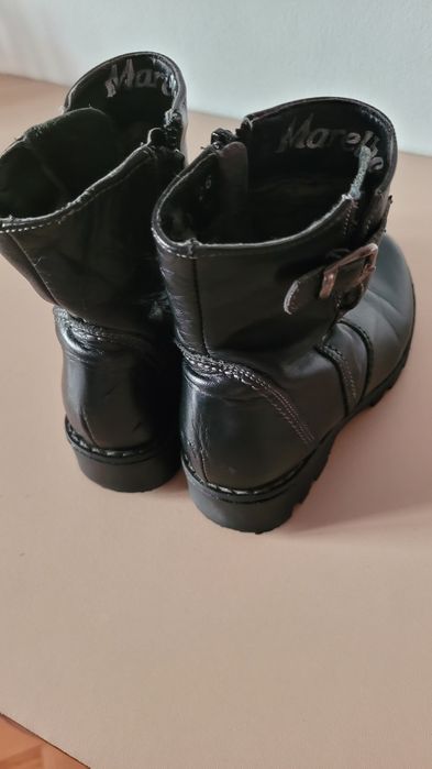 GHETE impermeabile Sportisimo  33 si Ghete cizme Marelbo nr 26