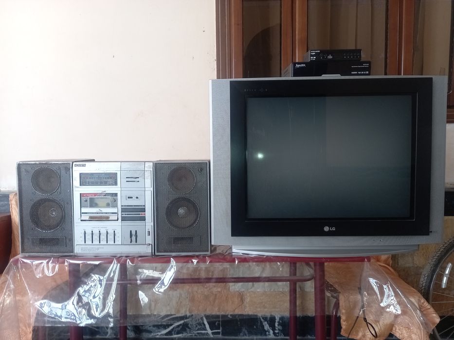 Продам Телевизор тв тюнера и магнитофон