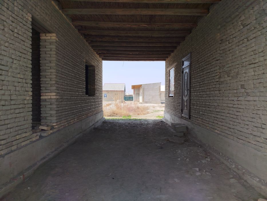 Olot tumanida uchaska sotiladi