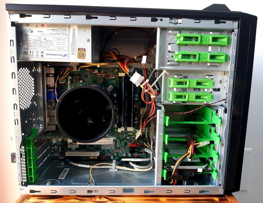 PC Acer i5 2300/2320 8gb ddr3 hdd 320gb+NVIDIA quadro 600