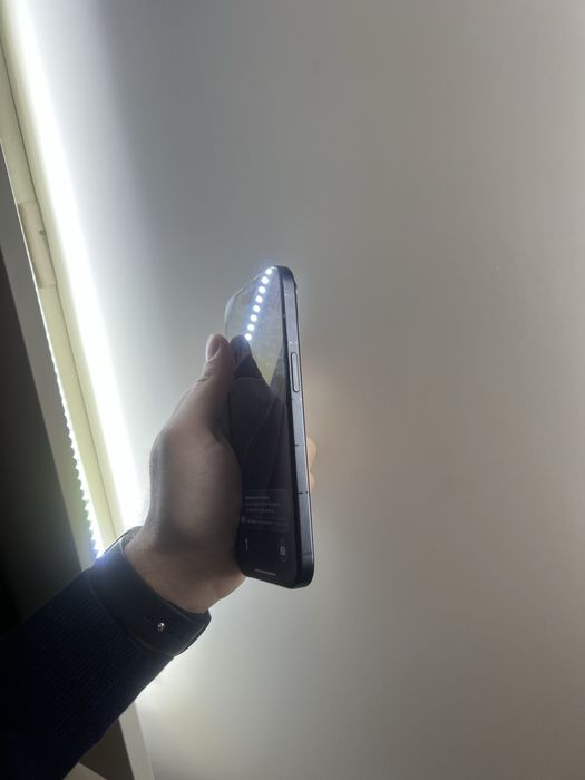 Продам IPhone 15 128gb