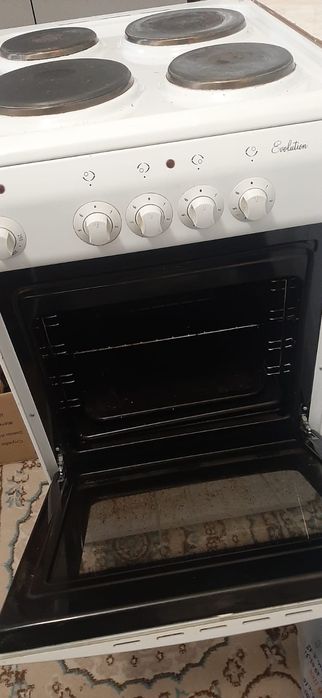 Продам электрическую плиту