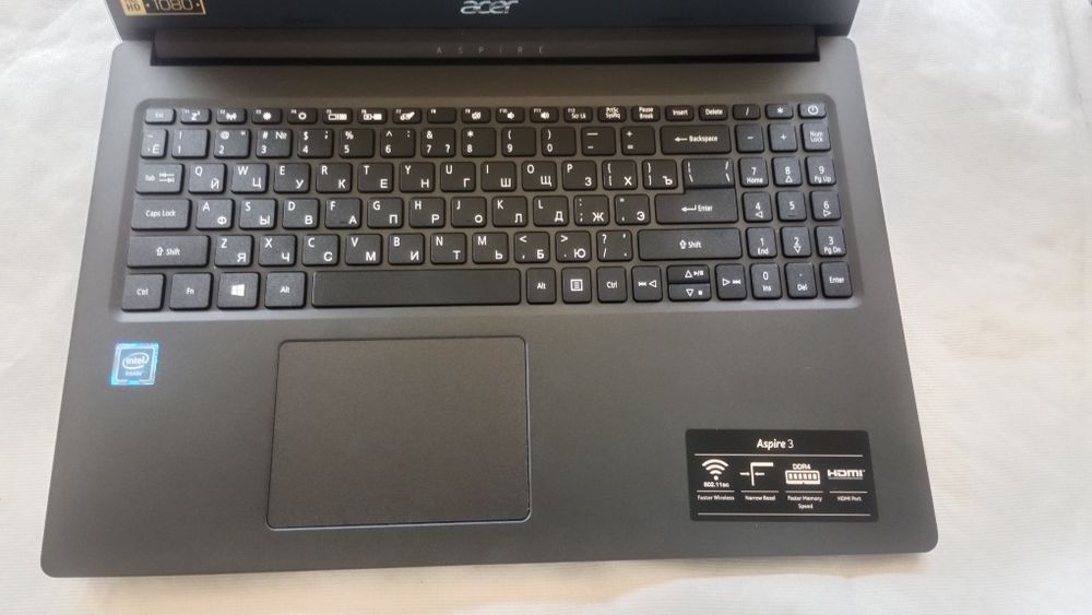 Ноутбук продается новый