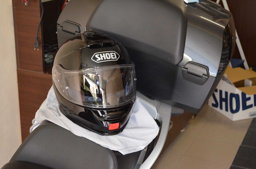 Модуларна каска Shoei Neotec 2 нова