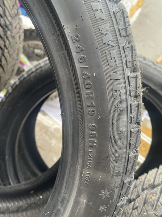 Резина 245/40r19