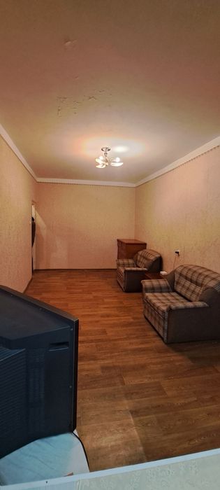 2х комнатная с мебелью и техникой в 8 микрорайоне