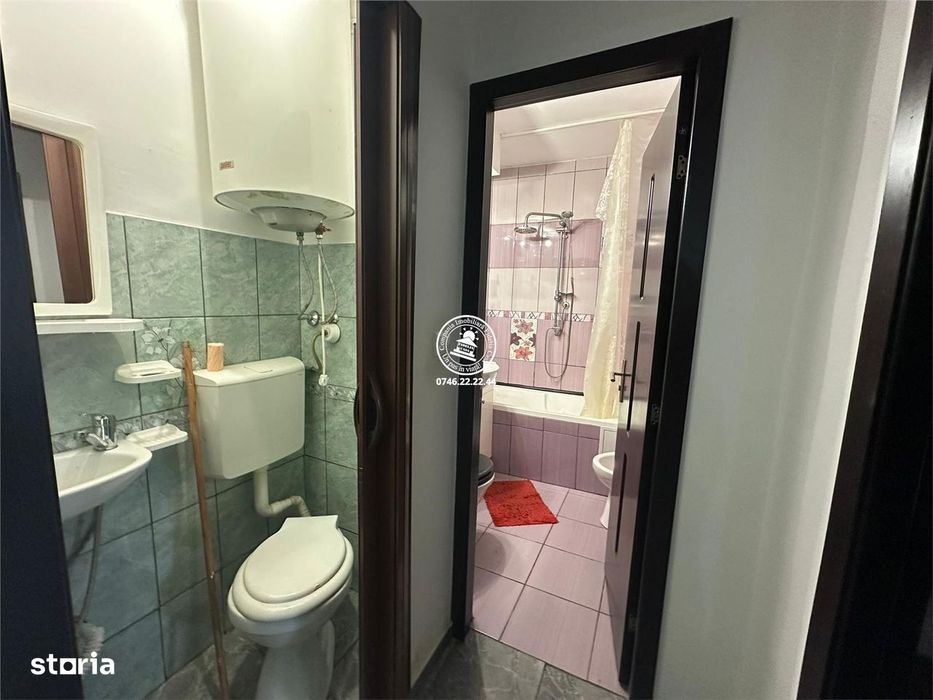 Apartament 3 camere de vanzare, Podu Ros
