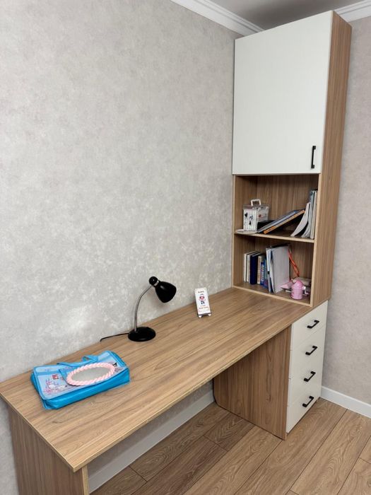 Стол письменный