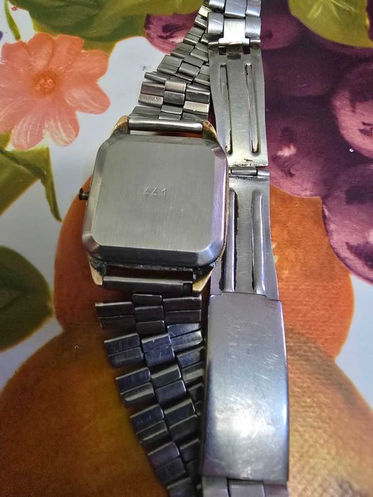 Часовник Ракета руско производство.