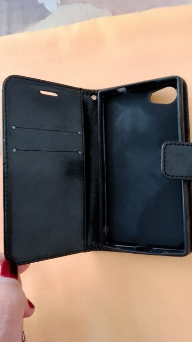 Калъф, кейсове и протектор за Sony Z 5 mini