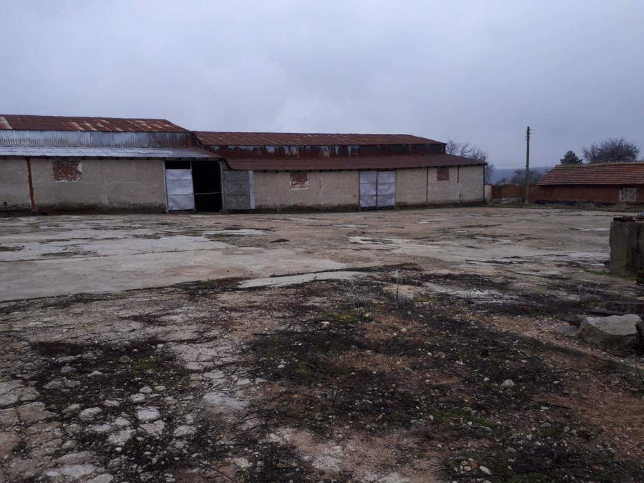 Дава се под наем Склад в с. Воднянци, Област Видин - 25000 кв.м за 99.45 € - Снимка #13