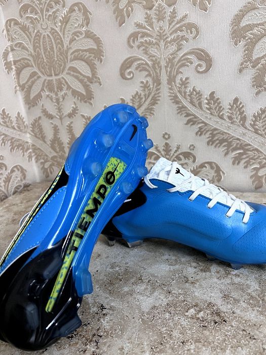 Бутсы  Nike tempo