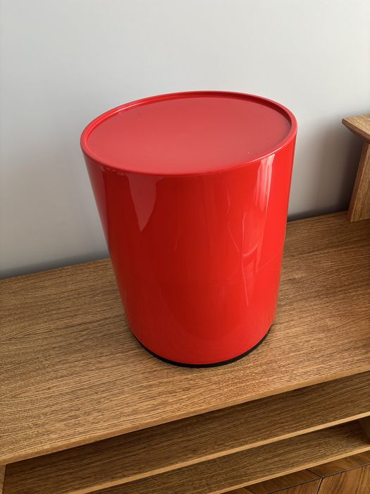Kartell нощно шкафче