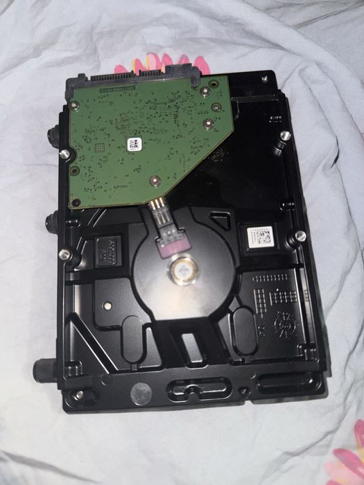 Vând HDD Seagate BARRACUDA de 1TB