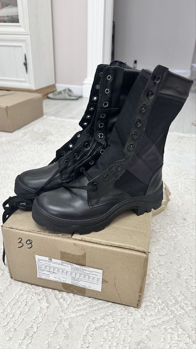 Берцы Conan 39 размер