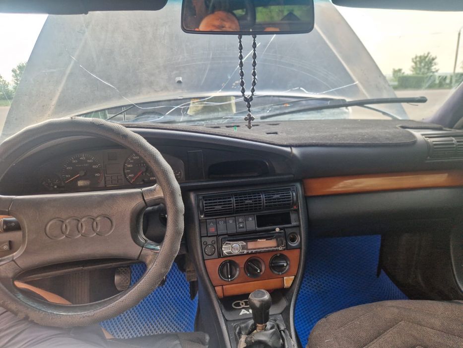 Продам ауди 100