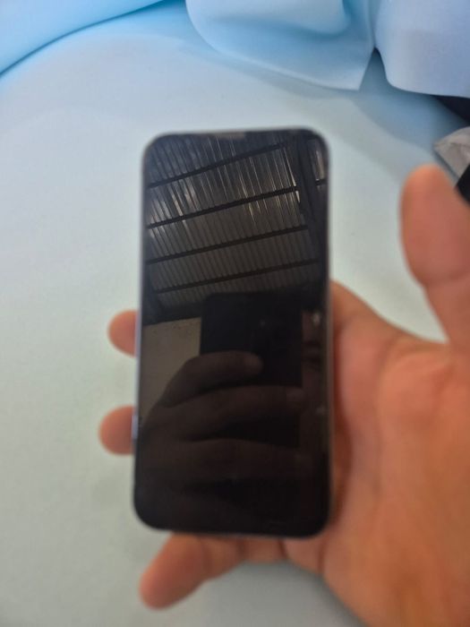 IPhone 14 обычный