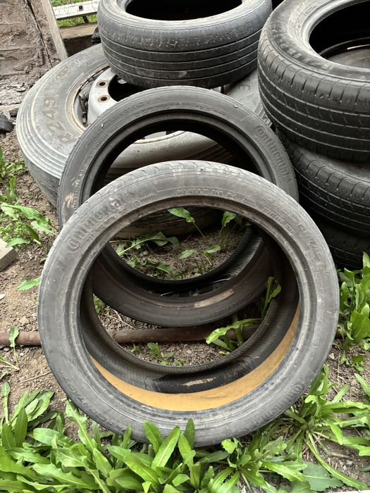 245/40/19 continental