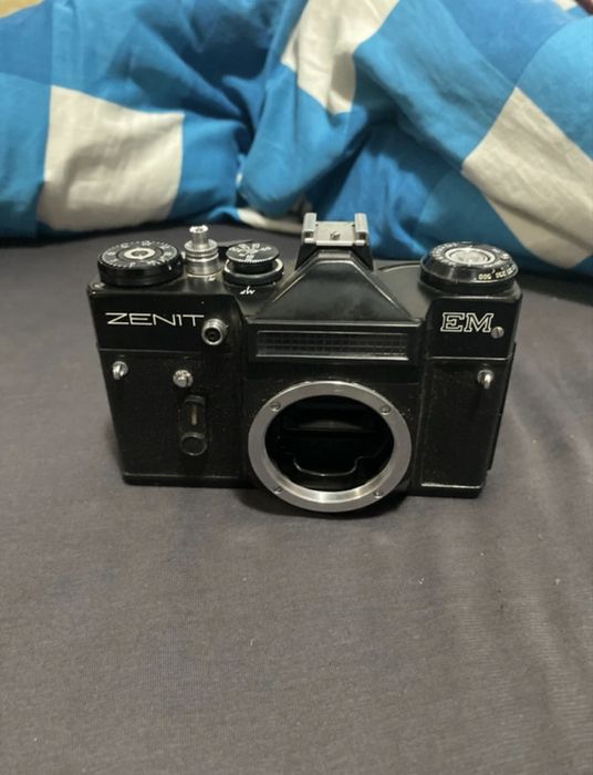 Camera Zenit EM SLR