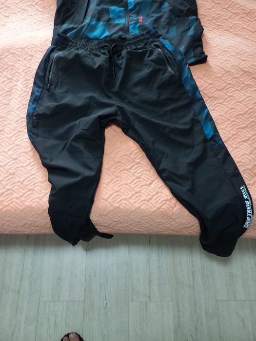 Спортивный костюм.