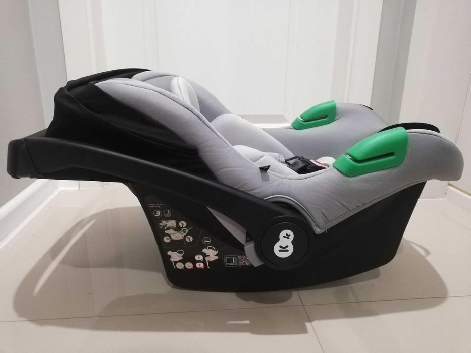 НОВ Кош за кола Kinderkraft + адаптори