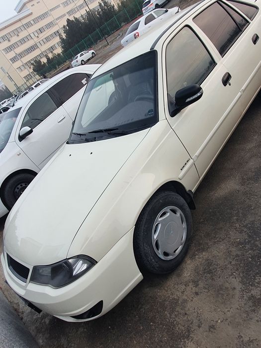 Nexia2  1.6 sotiladi luks kondinsoner ideal holatda