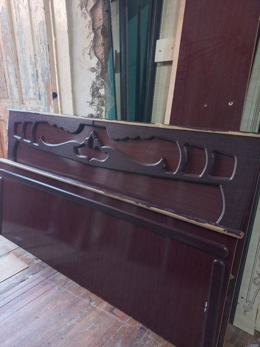 Продам кровать для спальни