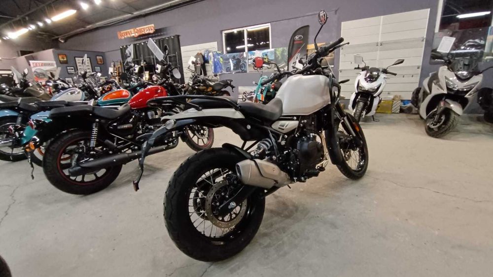 Royal Enfield Himalayan 450 Top / A2 - PROMO by EST BIKE