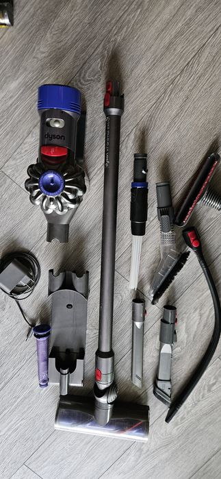 Продам Dyson V7 Animal Extra