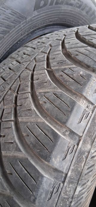 2 бр. Гуми Yokohama 215 60 16