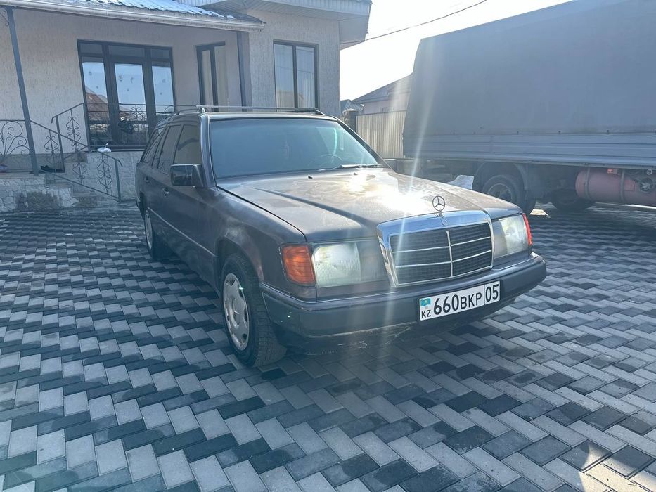 Продам Мерседес 124 универсал