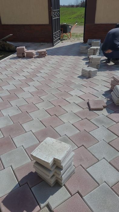 Fabrica Dale pentru gradina pavaje si pavele zone rezidentiale Montaj