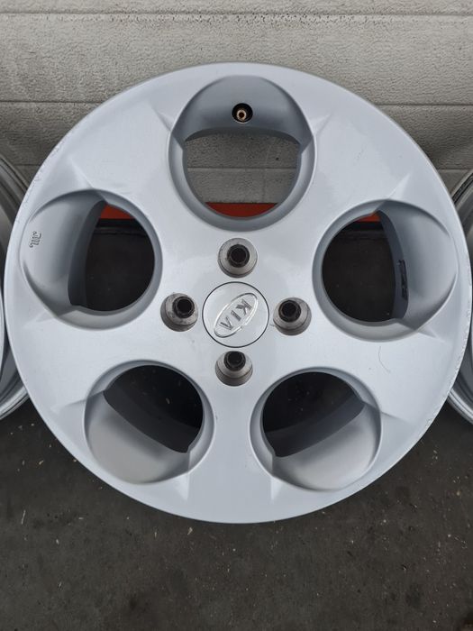 Оригинални джанти за КИА ХЮНДАЙ KIA HYUNDAI R15 4x100 ET46 5.5J