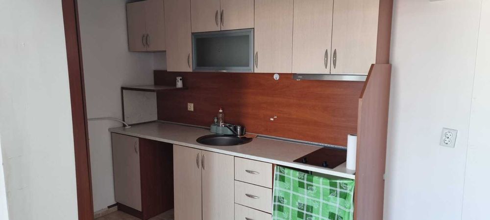 Дава се под наем Мезонет в Разград, Бели Лом - 106 кв.м за 306 € - Снимка #1