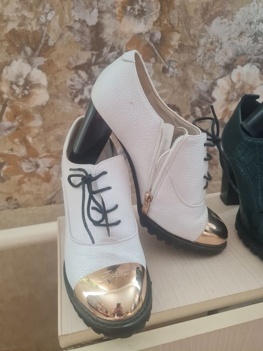 Женская обувь б/у