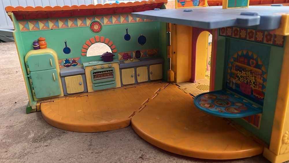 Кукольный домик, даши путишевственицы