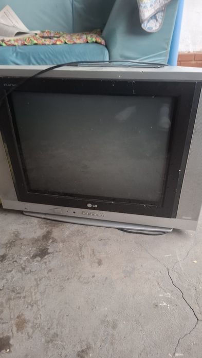 Продам телевизор