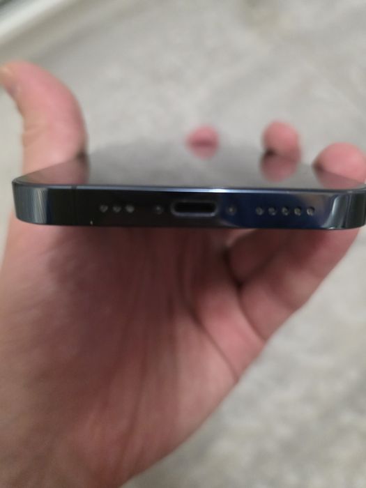 Iphone 12 Pro в перфектно състояние!