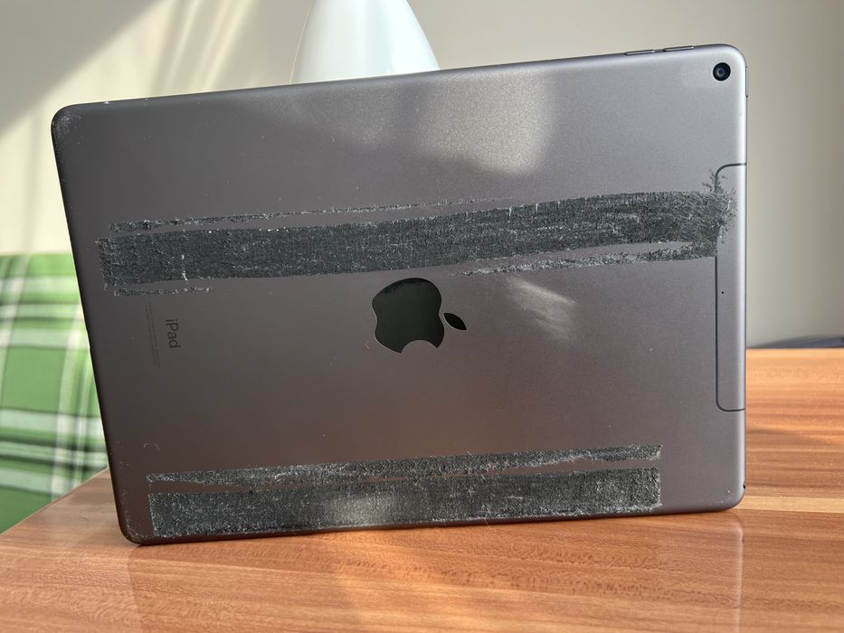 iPad Air 3 (256GB, LTE)