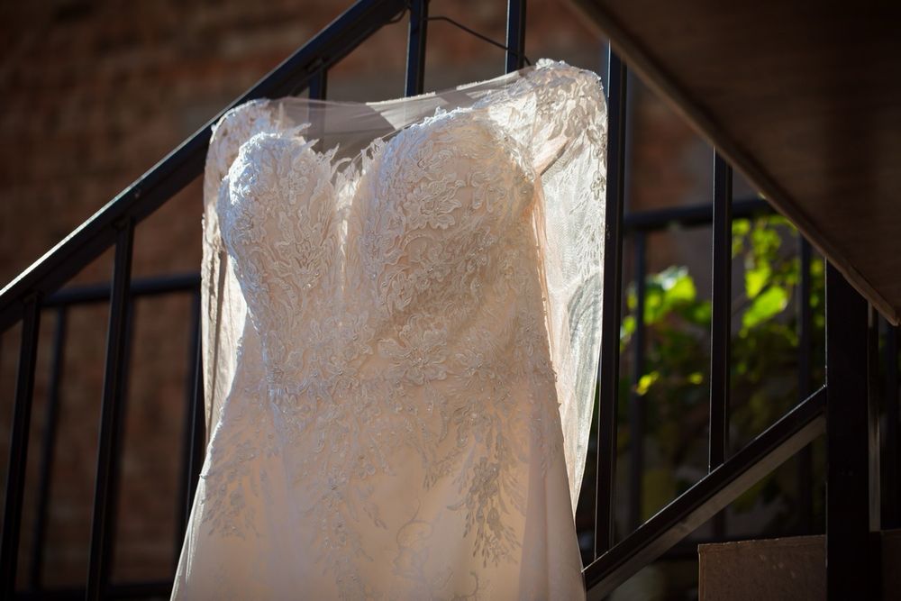 Булчинска рокля