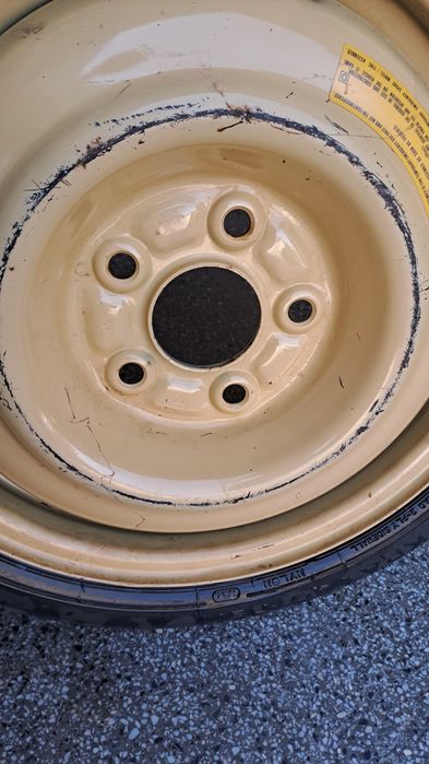 Гума патерица Хонда размер 135/70/15 dunlop