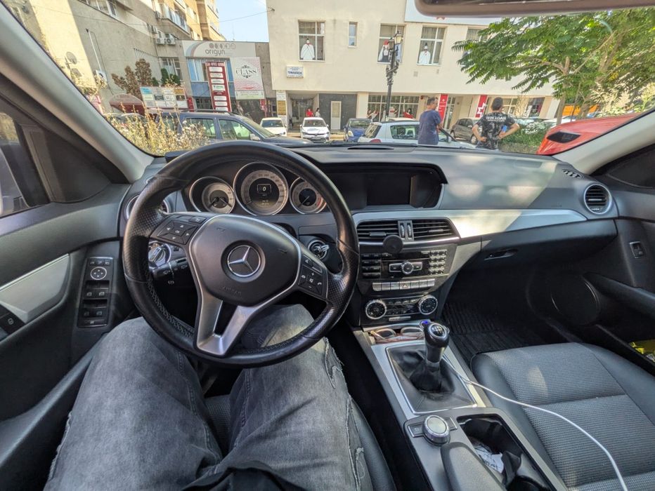 MERCEDES-BENZ C-Class 2011 — imagine 3