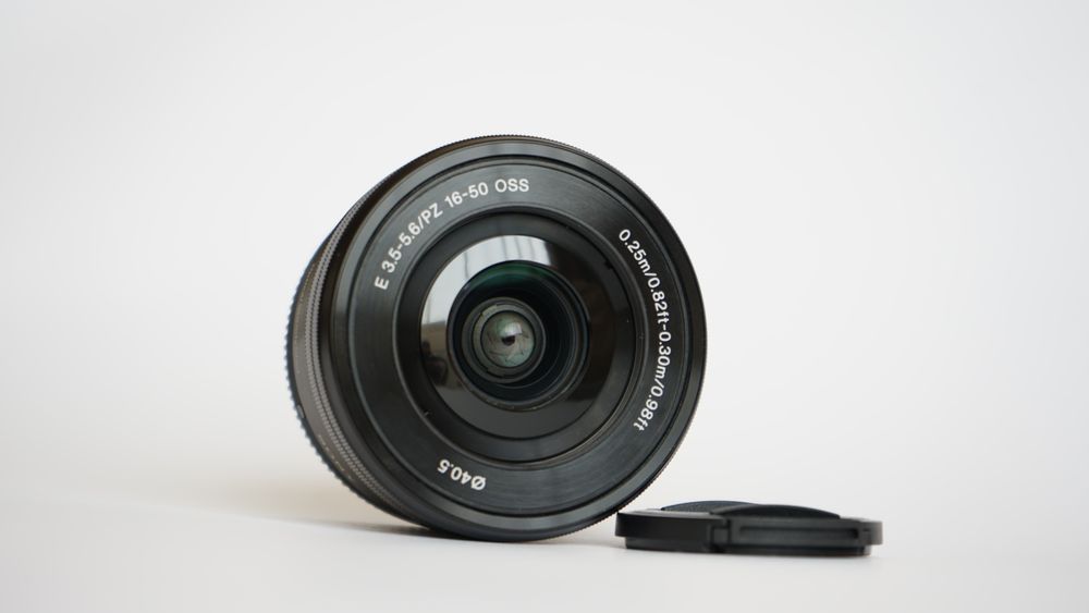 Като нов Sony 16-50 mm OOS F3.5-5.6 E-mount kit Обективът сони