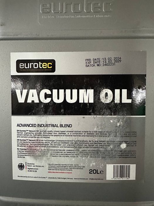 Это масло для вакуумных насосов Eurotec Vacuum Oil BM-6.