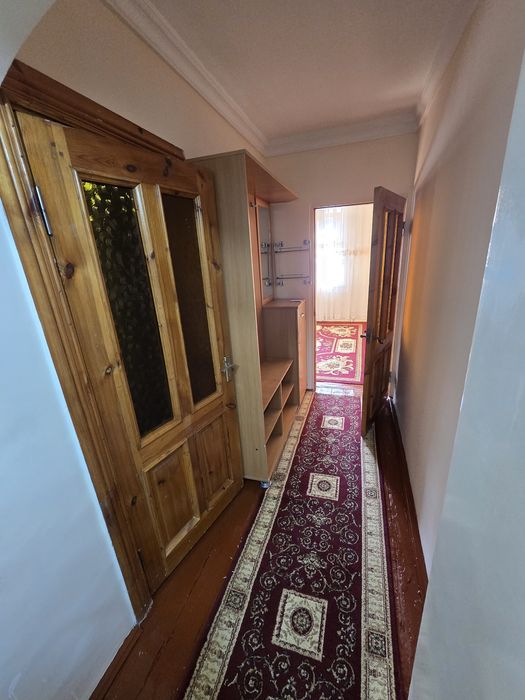 Ijaraga beriladi.toza ozoda uy adres mikrayon 1 astanofka 2 etaj uzimn