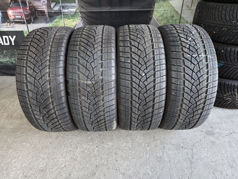 255/40/21 GOODYEAR 4бр