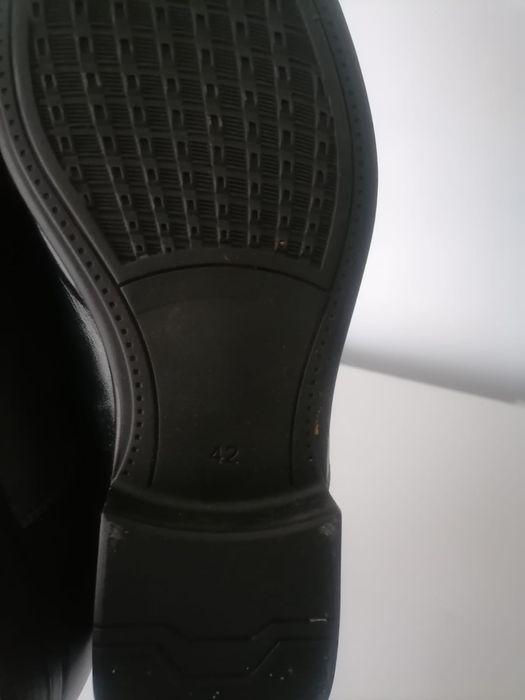 Pantofi bărbătești