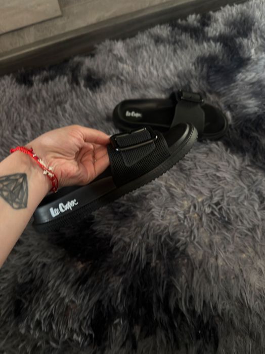 Черни дамски чехли Lee Cooper 701-01 Black