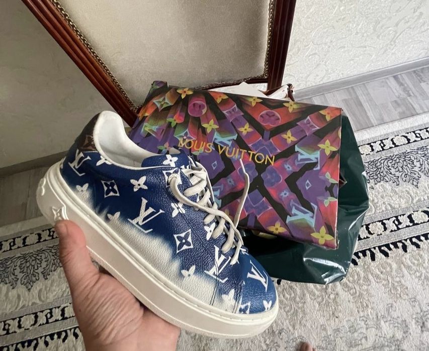 Продаётся LV 39 razmer sotiladi