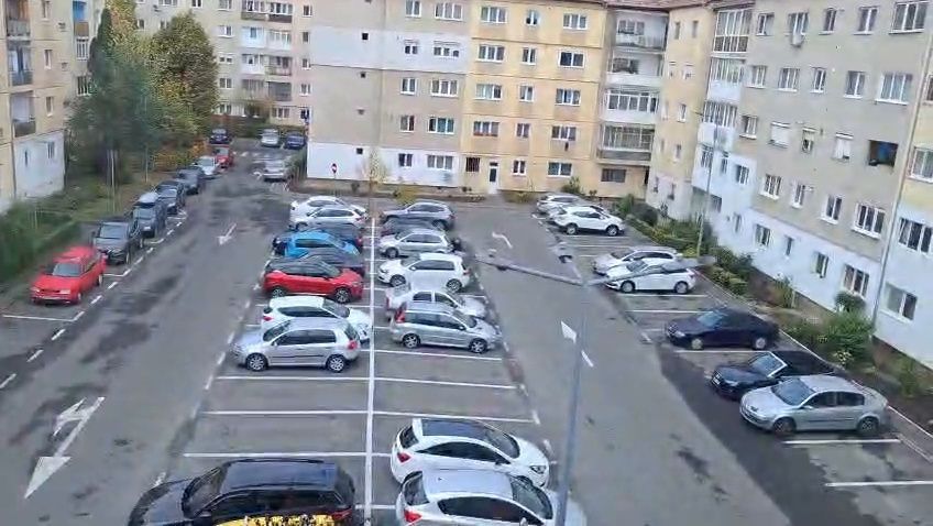 Apartament 3 camere, 2 băi, pivniță, de vânzare, Sibiu, Hipodrom IV, strada Siretului,zona Calea Dumbravii, etaj 3, Direct de la proprietar.